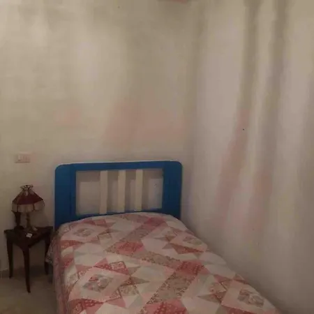 Tra Gli Ulivi *